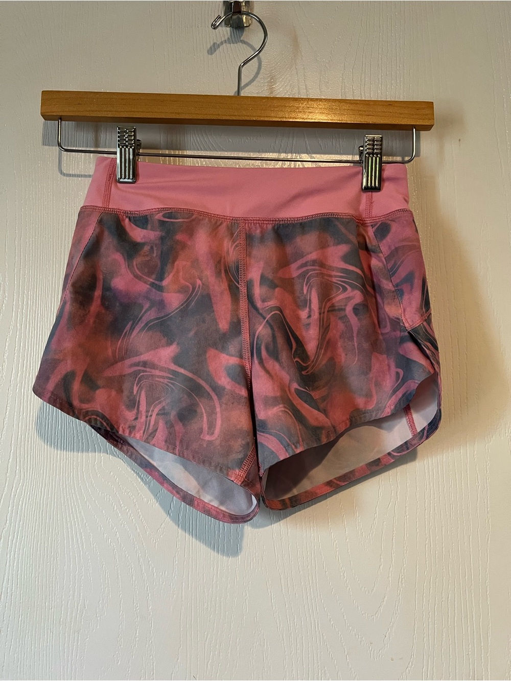 Athleta Girls Pink Run The World 3' Atheltic Shorts Size 7